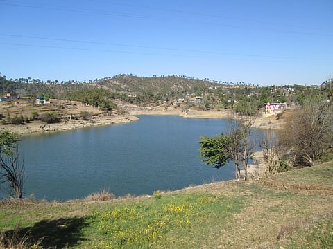 Kunt Bhayog Lake